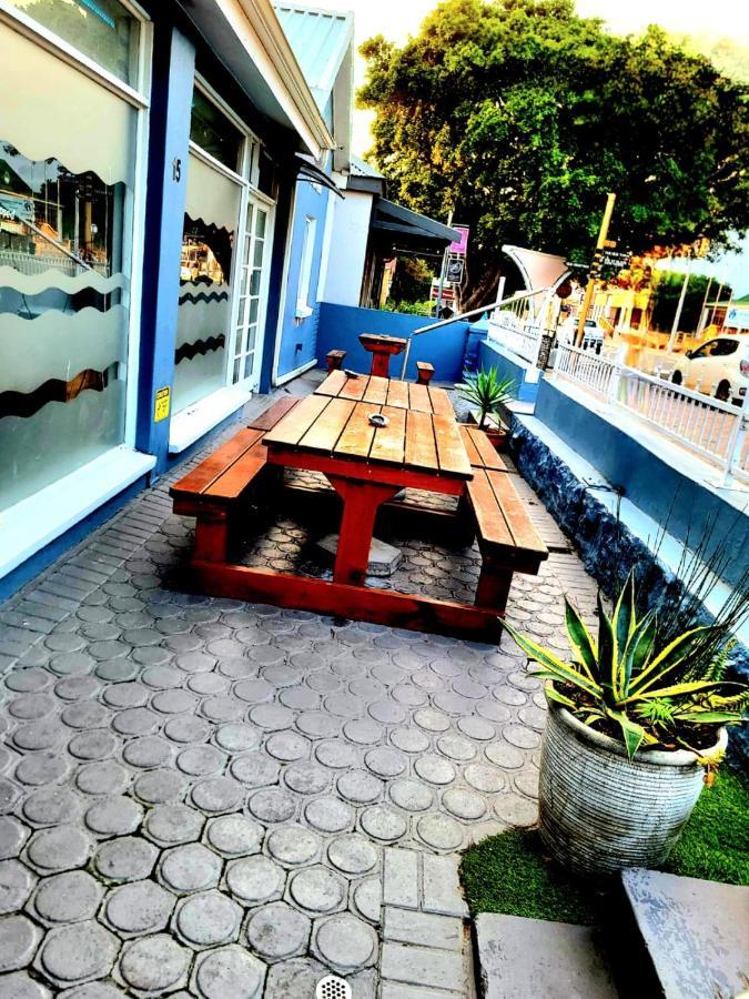 Ostello Shark Shack Backpackers Mossel Bay Esterno foto