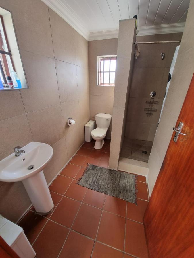 Ostello Shark Shack Backpackers Mossel Bay Esterno foto