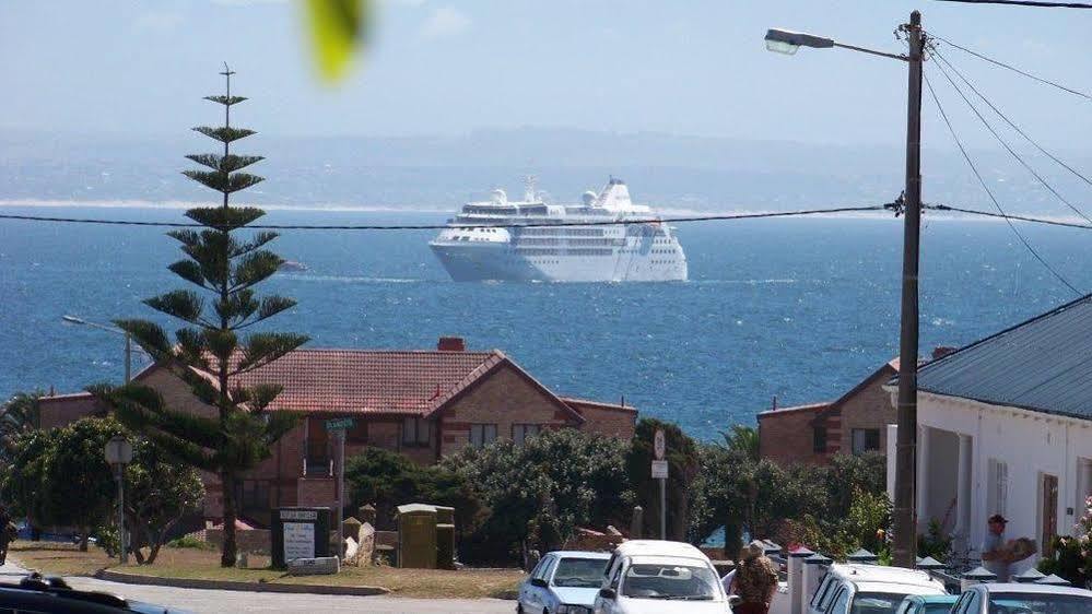 Ostello Shark Shack Backpackers Mossel Bay Esterno foto